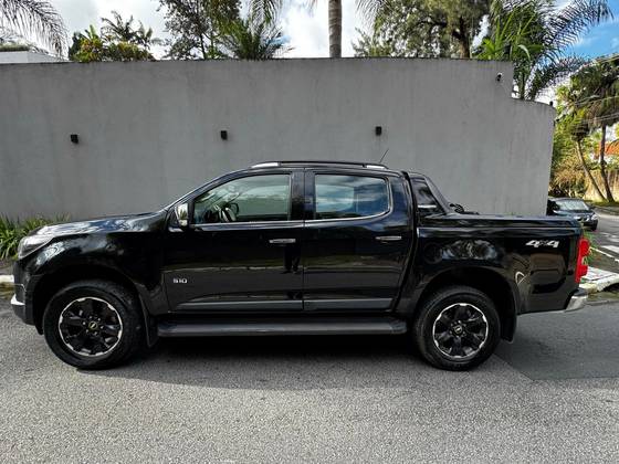 CHEVROLET S10 2.8 16V TURBO DIESEL HIGH COUNTRY CD 4X4 AUTOMÁTICO