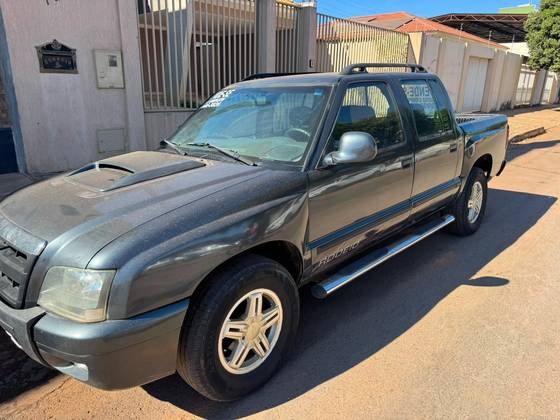 CHEVROLET S10 2.8 DLX 4X4 CD 12V TURBO INTERCOOLER DIESEL 4P MANUAL