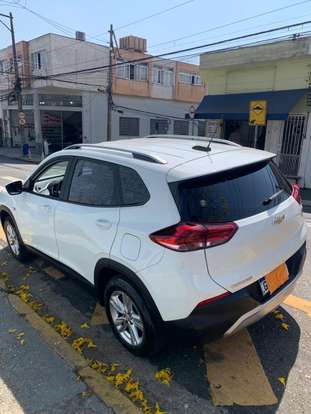 CHEVROLET-TRACKER-2020