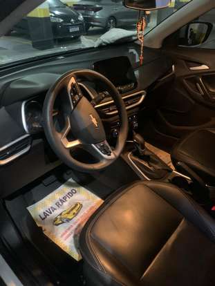 CHEVROLET-TRACKER-2020