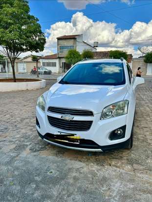 CHEVROLET-TRACKER-2015