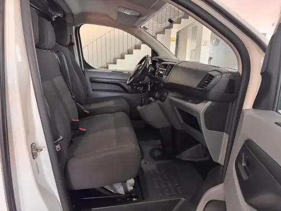 CITROËN-JUMPY-2021