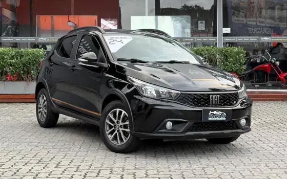 FIAT ARGO 1.3 FIREFLY FLEX TREKKING CVT FIAT ARGO 1.3 FIREFLY FLEX TREKKING CVT