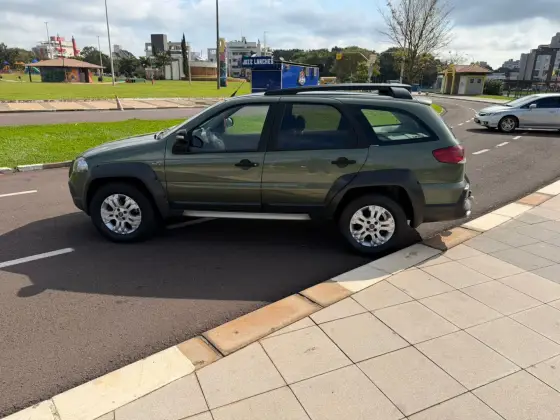 FIAT PALIO 1.8 MPI ADVENTURE WEEKEND 16V FLEX 4P AUTOMATIZADO