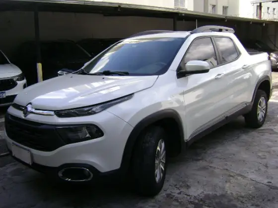 FIAT TORO 1.8 16V EVO FLEX FREEDOM AT6 FIAT TORO 1.8 16V EVO FLEX FREEDOM AT6