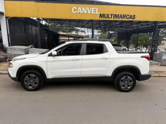 FIAT TORO 1.8 16V EVO FLEX FREEDOM AT6 FIAT TORO 1.8 16V EVO FLEX FREEDOM AT6