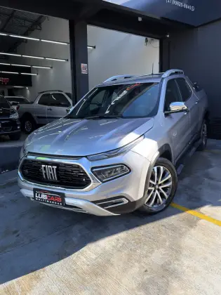 FIAT TORO 2.0 16V TURBO DIESEL RANCH 4WD AT9 FIAT TORO 2.0 16V TURBO DIESEL RANCH 4WD AT9