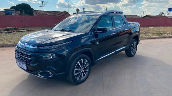 FIAT TORO 2.0 16V TURBO DIESEL VOLCANO 4WD AT9 FIAT TORO 2.0 16V TURBO DIESEL VOLCANO 4WD AT9