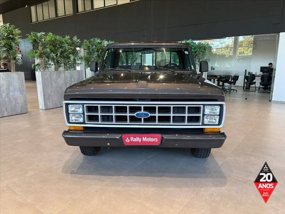 FORD F-1000 3.9 SUPER SÉRIE 4X2 CS 8V TURBO DIESEL 2P MANUAL