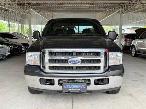 FORD F-250 3.9 XLT 4X2 CS DIESEL 2P MANUAL