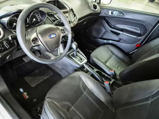 FORD-FIESTA-2014