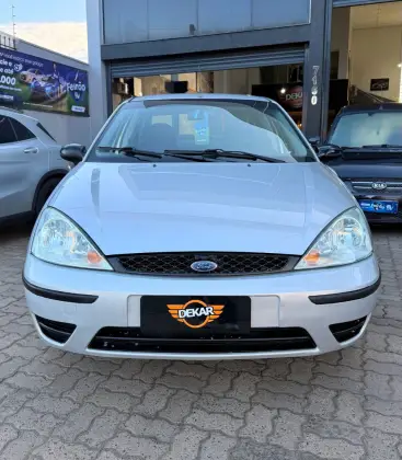 FORD FOCUS 2.0 GLX 16V GASOLINA 4P MANUAL FORD FOCUS 2.0 GLX 16V GASOLINA 4P MANUAL