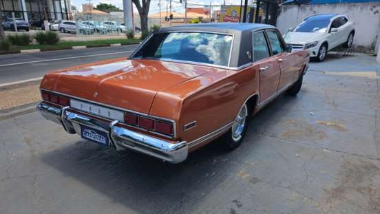 FORD-GALAXIE-1976