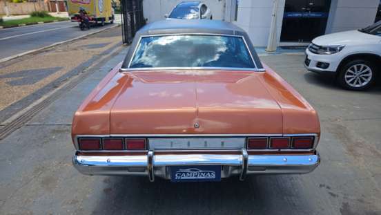 FORD-GALAXIE-1976