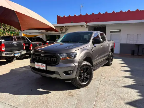 FORD RANGER 3.2 STORM 4X4 CD 20V DIESEL 4P AUTOMÁTICO FORD RANGER 3.2 STORM 4X4 CD 20V DIESEL 4P AUTOMÁTICO