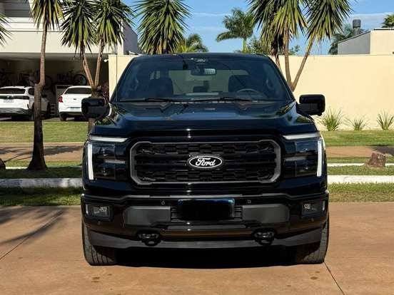 FORD-F-150-5.0 V8 GASOLINA CD LARIAT BLACK FX4 AUTOMÁTICO FORD-F-150-2025
