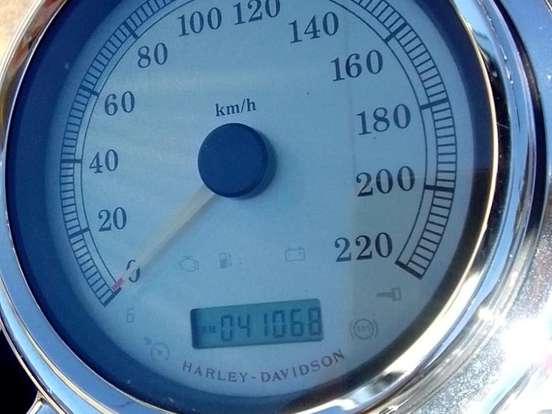 HARLEY-DAVIDSON-DYNA SUPER GLIDE CUSTOM HARLEY-DAVIDSON-DYNA SUPER GLIDE CUSTOM-2011
