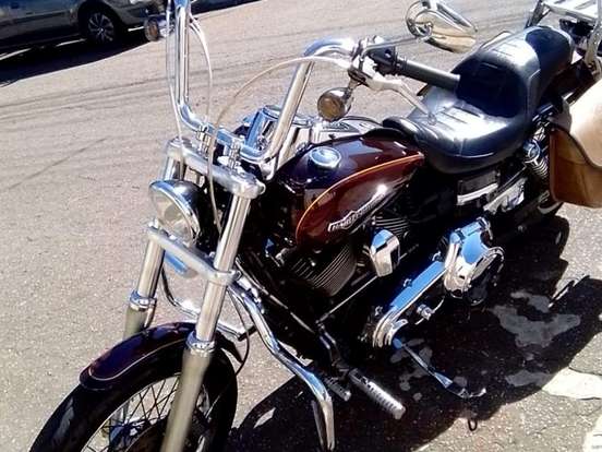 HARLEY-DAVIDSON-DYNA SUPER GLIDE CUSTOM HARLEY-DAVIDSON-DYNA SUPER GLIDE CUSTOM-2011