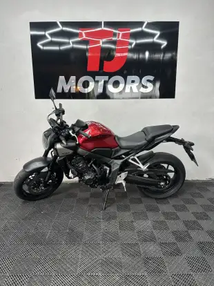 HONDA-CB 650R E-CLUTCH-2026