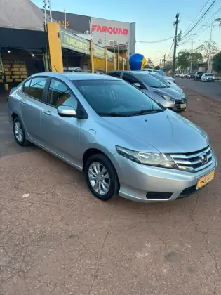 HONDA CITY 1.5 LX 16V FLEX 4P AUTOMÁTICO HONDA CITY 1.5 LX 16V FLEX 4P AUTOMÁTICO