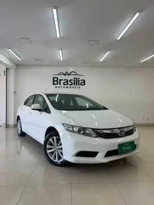 HONDA CIVIC 1.8 LXS 16V FLEX 4P AUTOMÁTICO HONDA CIVIC 1.8 LXS 16V FLEX 4P AUTOMÁTICO