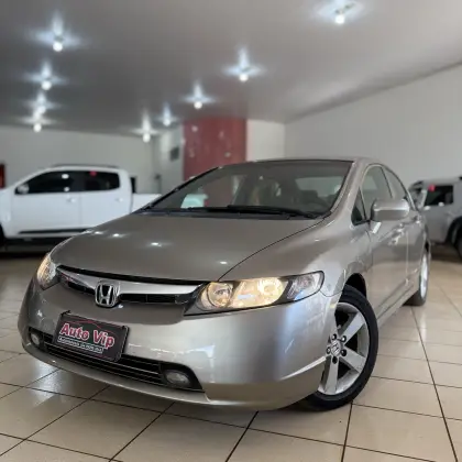 HONDA CIVIC 1.8 LXS 16V GASOLINA 4P AUTOMÁTICO