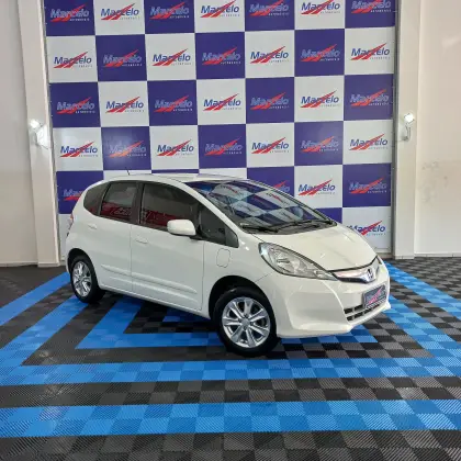 HONDA FIT 1.4 LX 16V FLEX 4P MANUAL HONDA FIT 1.4 LX 16V FLEX 4P MANUAL