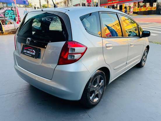 HONDA-FIT-1.4 LX 16V FLEX 4P MANUAL HONDA-FIT-2009
