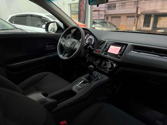 HONDA-HR-V-2016