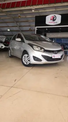 HYUNDAI HB20 1.0 COMFORT 12V FLEX 4P MANUAL HYUNDAI HB20 1.0 COMFORT 12V FLEX 4P MANUAL