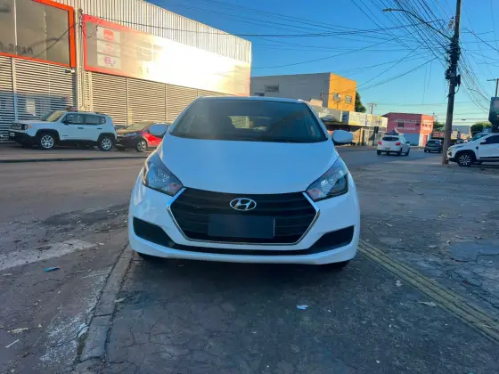 HYUNDAI HB20 1.0 COMFORT 12V FLEX 4P MANUAL HYUNDAI HB20 1.0 COMFORT 12V FLEX 4P MANUAL