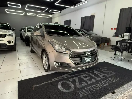 HYUNDAI HB20 1.6 COMFORT PLUS 16V FLEX 4P MANUAL HYUNDAI HB20 1.6 COMFORT PLUS 16V FLEX 4P MANUAL