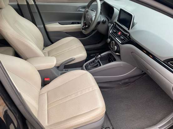 HYUNDAI-HB20S-1.0 TGDI FLEX DIAMOND PLUS AUTOMÁTICO HYUNDAI-HB20S-2020