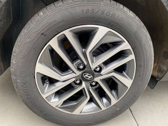 HYUNDAI-HB20S-2020