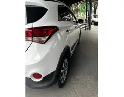 HYUNDAI HB20X 1.6 16V PREMIUM FLEX 4P AUTOMÁTICO HYUNDAI HB20X 1.6 16V PREMIUM FLEX 4P AUTOMÁTICO