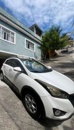 HYUNDAI-HB20-1.6 PREMIUM 16V FLEX 4P AUTOMÁTICO HYUNDAI-HB20-2014