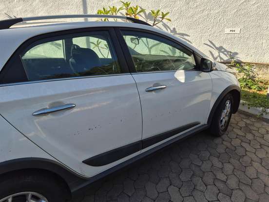 HYUNDAI-HB20-2015
