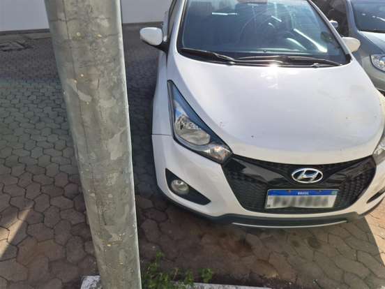 HYUNDAI-HB20-2015