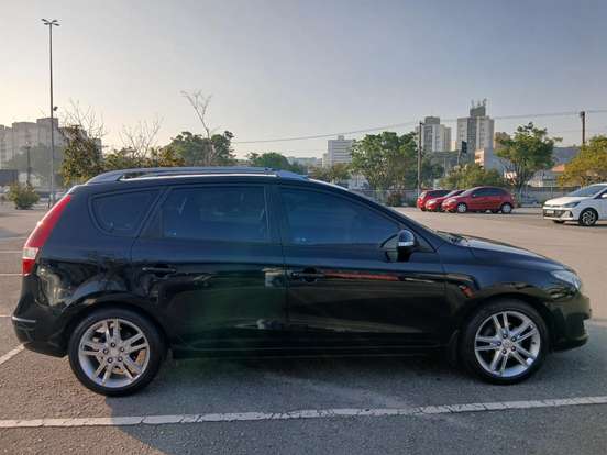 HYUNDAI-I30 CW-2011
