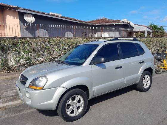 HYUNDAI TUCSON 2.0 MPFI GL 16V 142CV 2WD GASOLINA 4P MANUAL