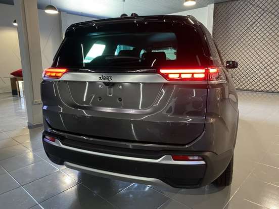 JEEP-COMMANDER-2026