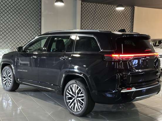 JEEP-COMMANDER-1.3 T270 TURBO FLEX OVERLAND AT6 JEEP-COMMANDER-2026
