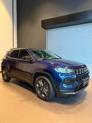 JEEP COMPASS 1.3 T270 TURBO FLEX LONGITUDE AT6 JEEP COMPASS 1.3 T270 TURBO FLEX LONGITUDE AT6
