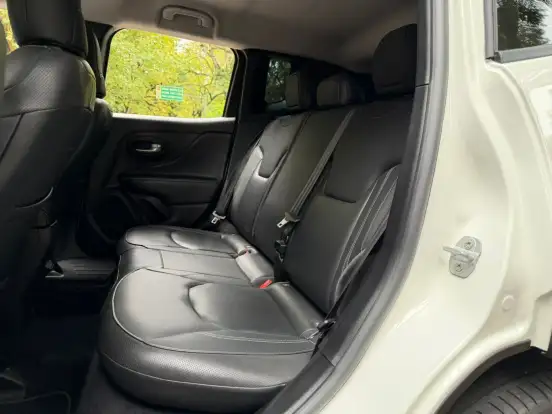 JEEP-RENEGADE-2023