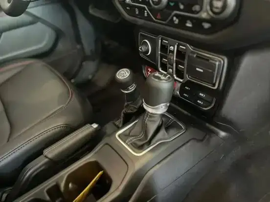 JEEP-WRANGLER-2026