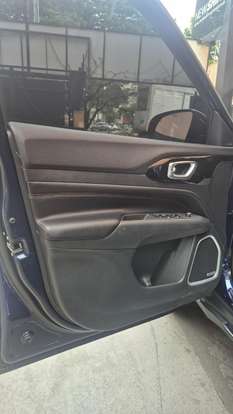 JEEP-COMMANDER-2024