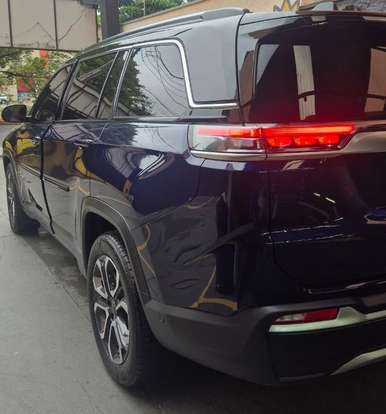 JEEP-COMMANDER-2024
