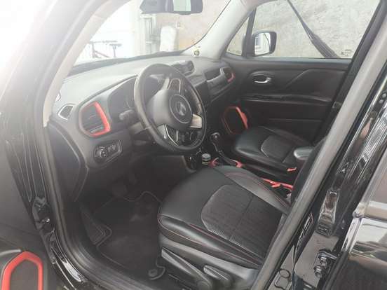 JEEP-RENEGADE-2.0 16V TURBO DIESEL TRAILHAWK 4P 4X4 AUTOMÁTICO JEEP-RENEGADE-2017
