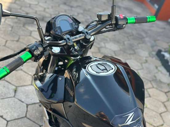 KAWASAKI-Z400-2019