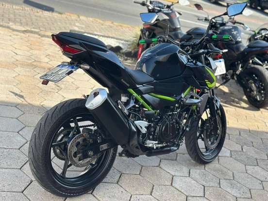 KAWASAKI-Z400-2019